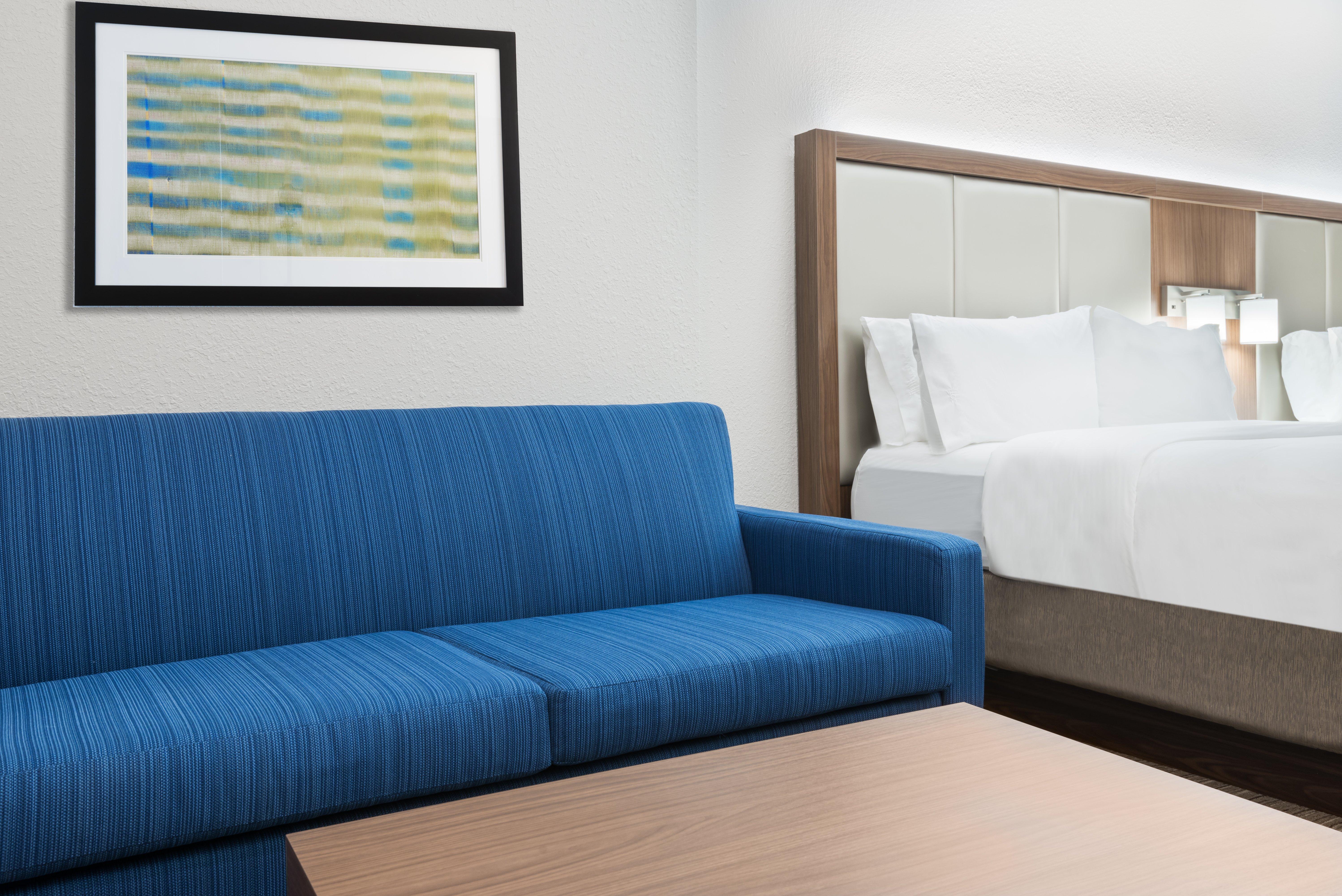 Holiday Inn Express & Suites - Columbus Airport East By Ihg Bagian luar foto