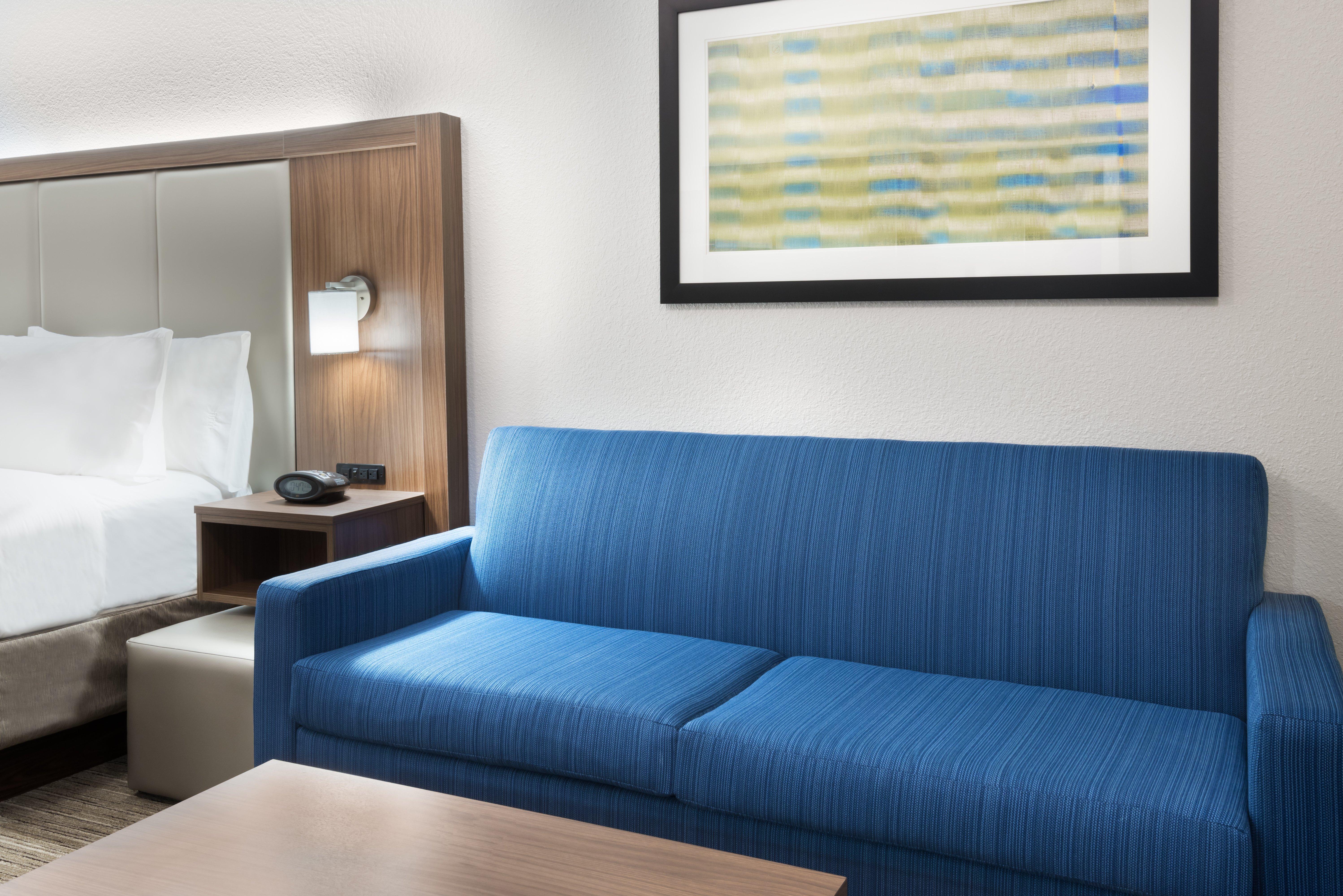 Holiday Inn Express & Suites - Columbus Airport East By Ihg Bagian luar foto