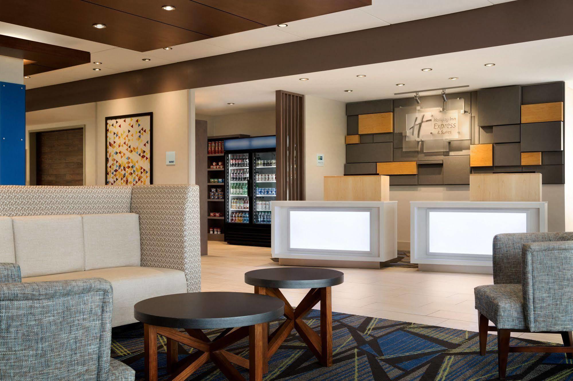 Holiday Inn Express & Suites - Columbus Airport East By Ihg Bagian luar foto