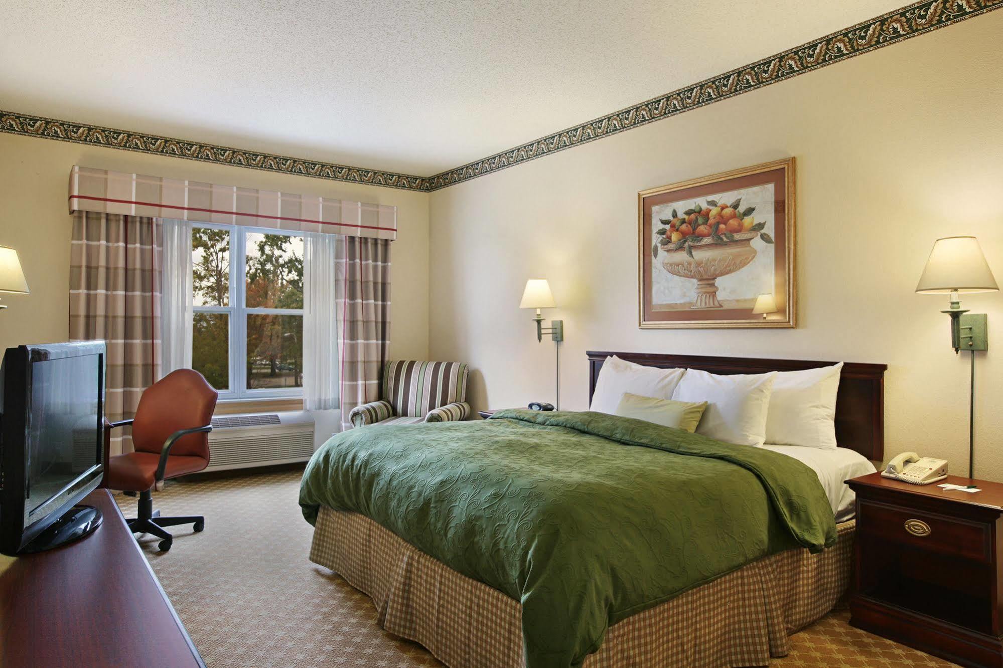 Holiday Inn Express & Suites - Columbus Airport East By Ihg Bagian luar foto